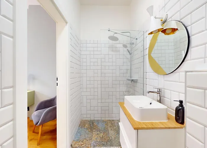 Family House Near The Market Square -perfect For Family & Business - Ksiecia Witolda Street 500 Steps To Market Square - 2 Bedrooms,2 Parking Places * Wrocław