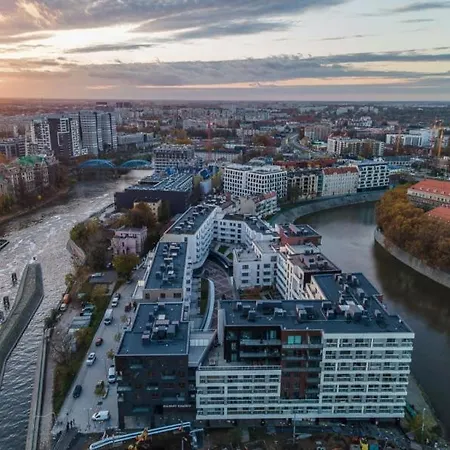 Family House Near The Market Square -perfect For Family & Business - Ksiecia Witolda Street 500 Steps To Market Square - 2 Bedrooms,2 Parking Places Apartamento